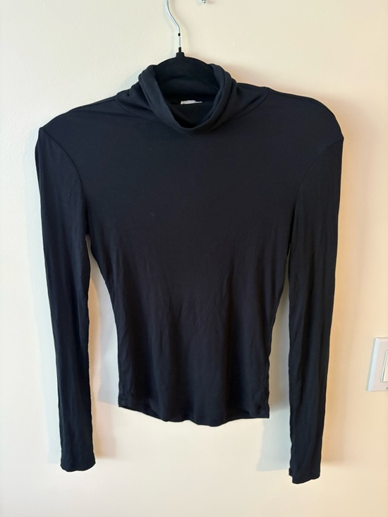 Sunday Best Tops - Sunday Best Black Long-Sleeve Turtleneck Top